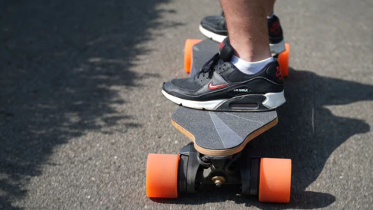 What Are Certain Buying Factors of Consideration for Electric Longboard Skateboards?