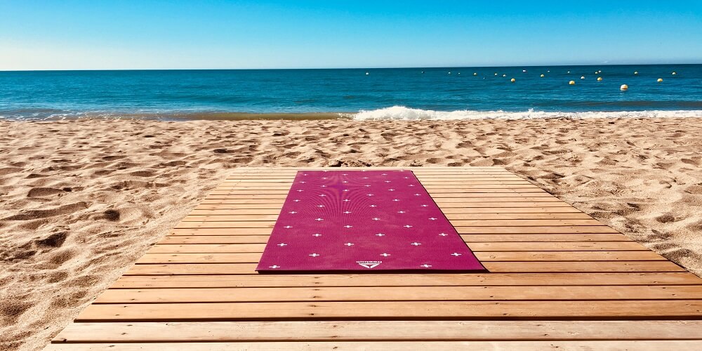 How to Choose Your Travel Yoga Mat